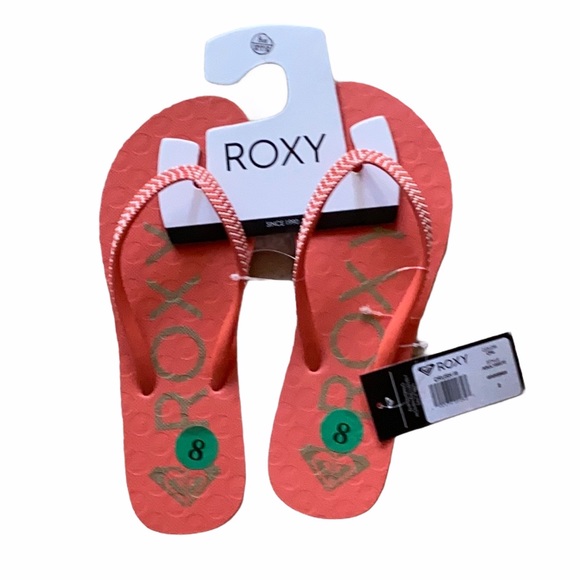 Roxy Shoes - LAST 1 - NEW Roxy flip flop/thong/sandals size 8